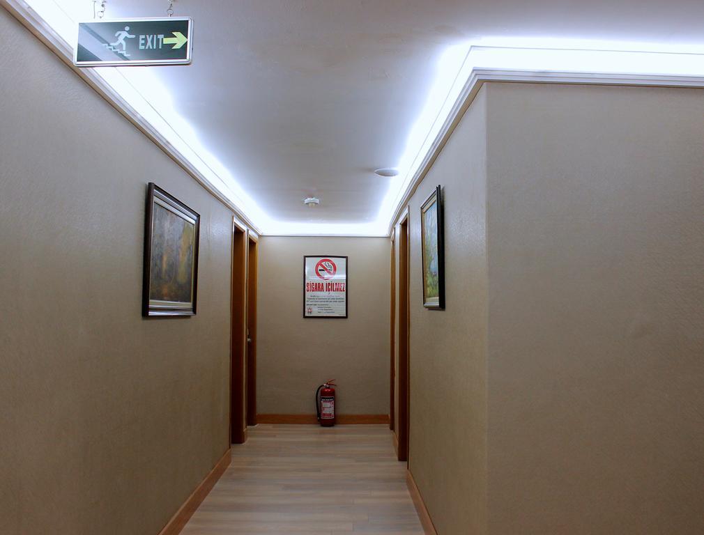 Hotel Buyuk Paris Istambul Exterior foto